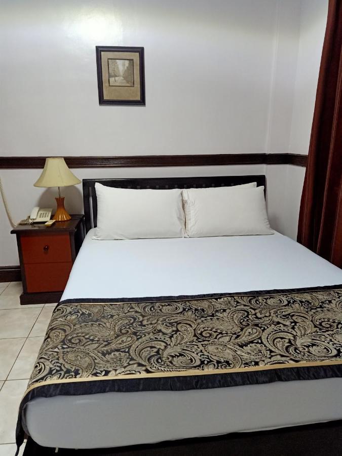 The Gabriella Bed And Breakfast Tagbilaran City Ngoại thất bức ảnh